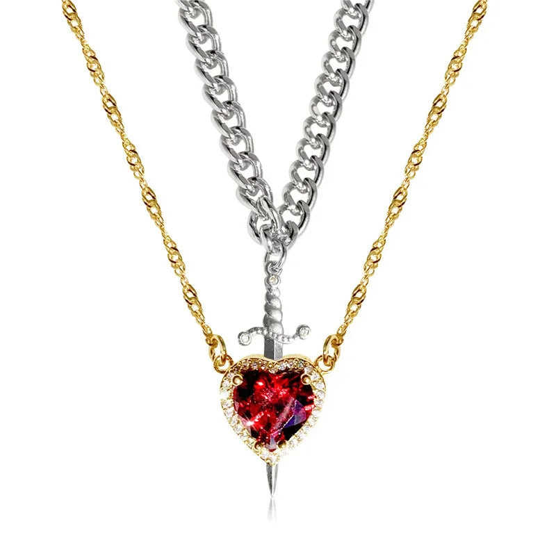 Collar Corazón y Espada Glowzy™ – Collar Romántico de Zirconia para Mujer | Regalo Especial Parejas