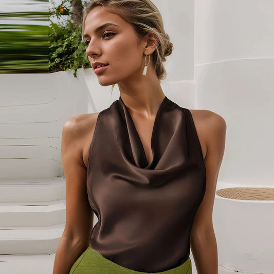 Top Satin Halter Elegance – Espalda Descubierta