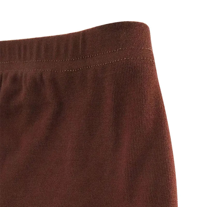 Straight Knit Skirt – Clean Lines for Elevated Days