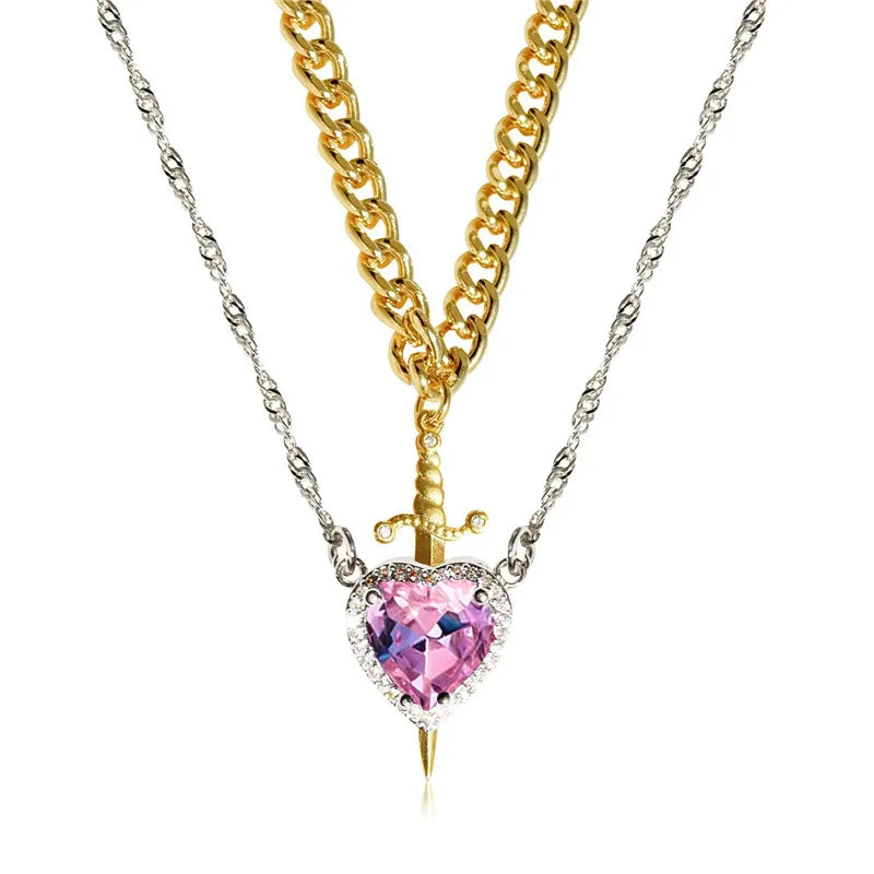 Collar Corazón y Espada Glowzy™ – Collar Romántico de Zirconia para Mujer | Regalo Especial Parejas
